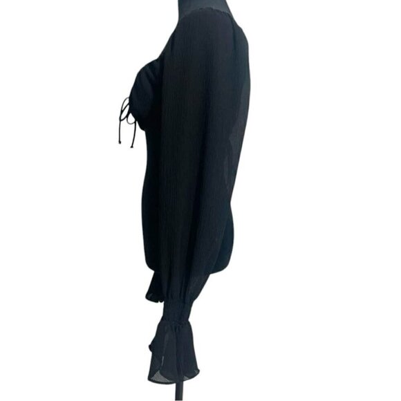 White Fox Size Small  Top Blouse Long Sleeve Black Back Tie Open Sexy - Picture 3 of 7